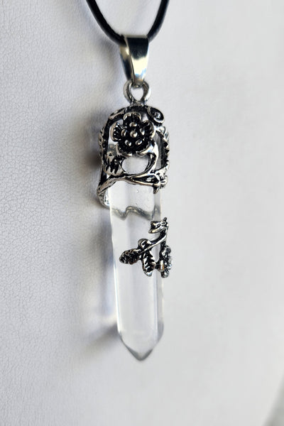 Flower Crystal Point Necklace