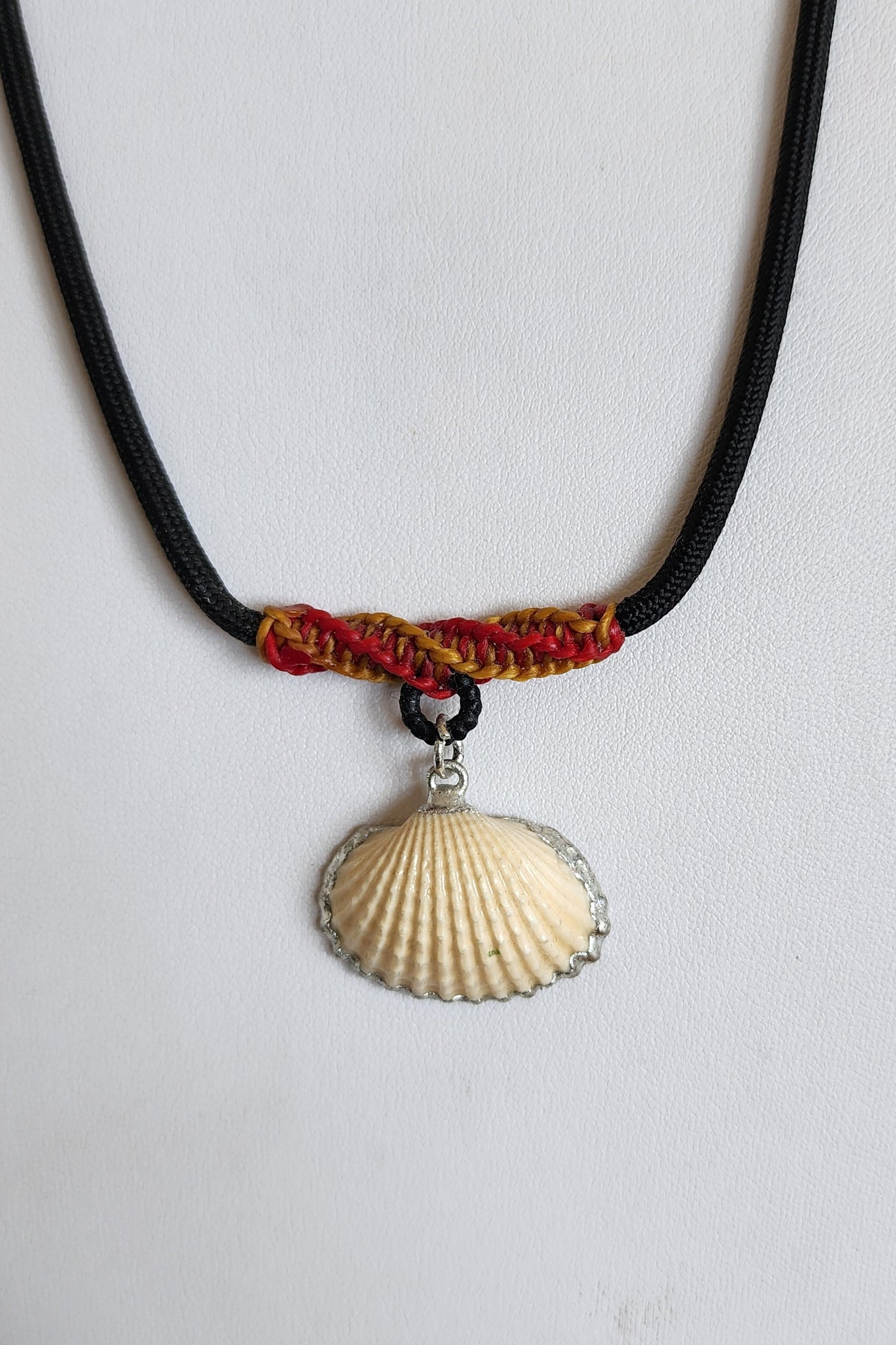 Mini Clam Shell Necklace