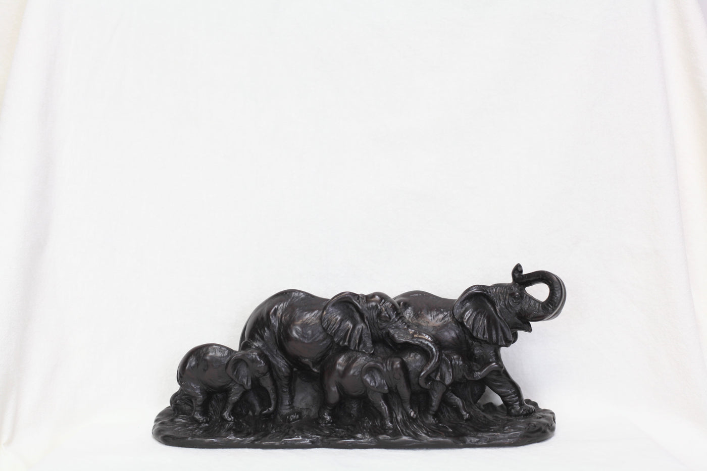 Elephant Family Statue